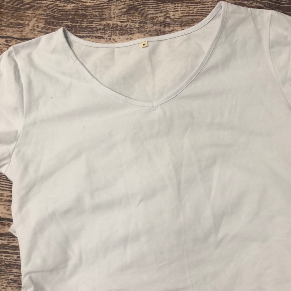 NWOT white maternity T-shirt